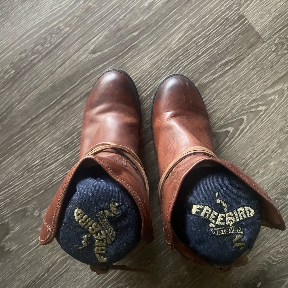 Freebird Casey Cognac booties
